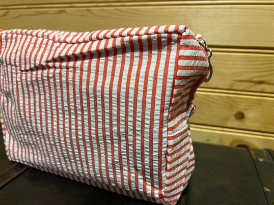 Original Seersucker Makeup Bag - Red