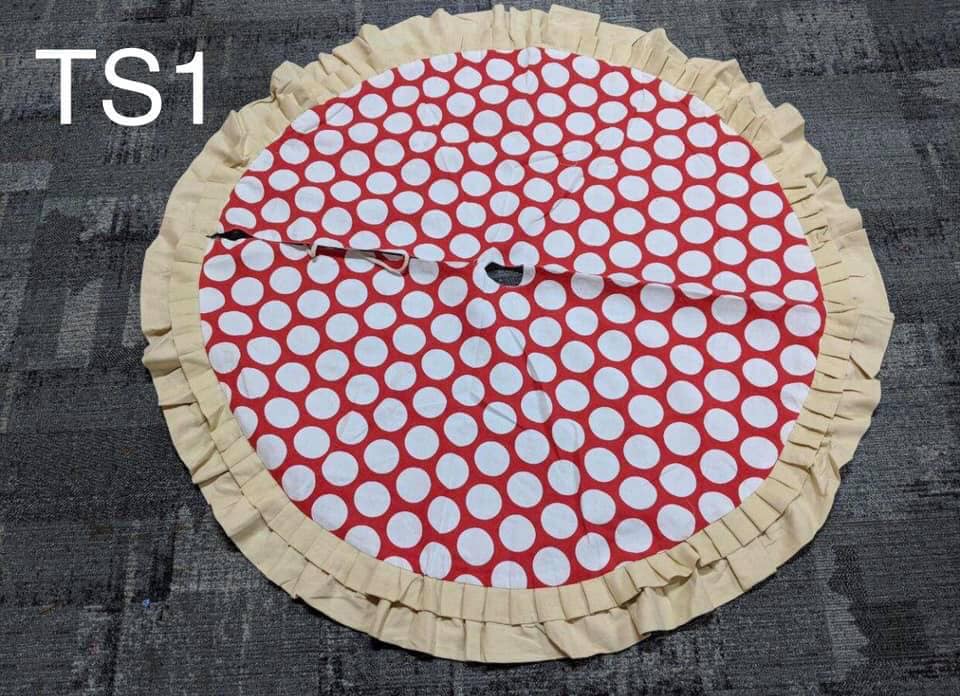 Tree Skirt - Red Circle with Country White Ruffle