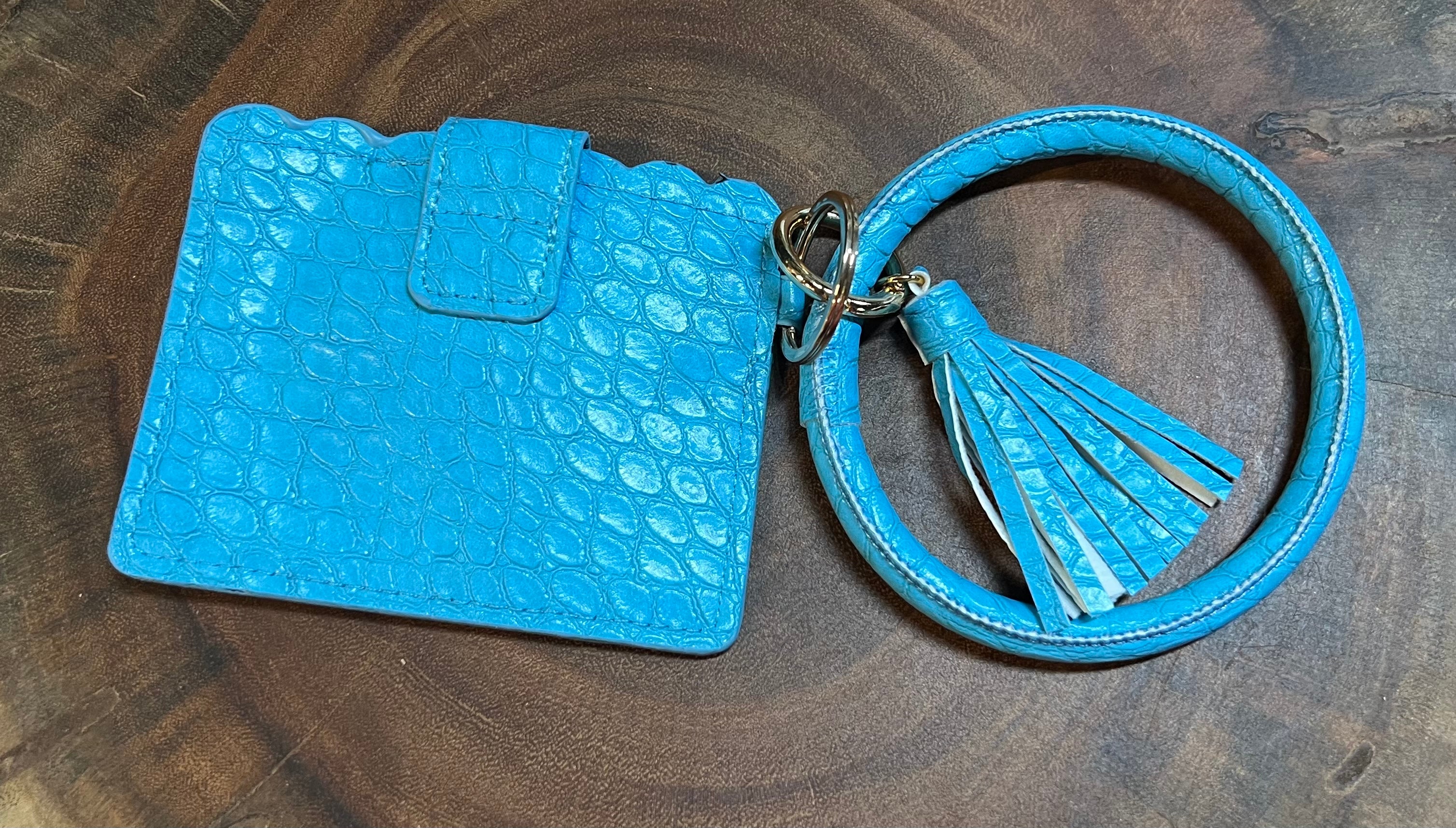 Vegan Leather Alligator Bangle Credit Card - Blue