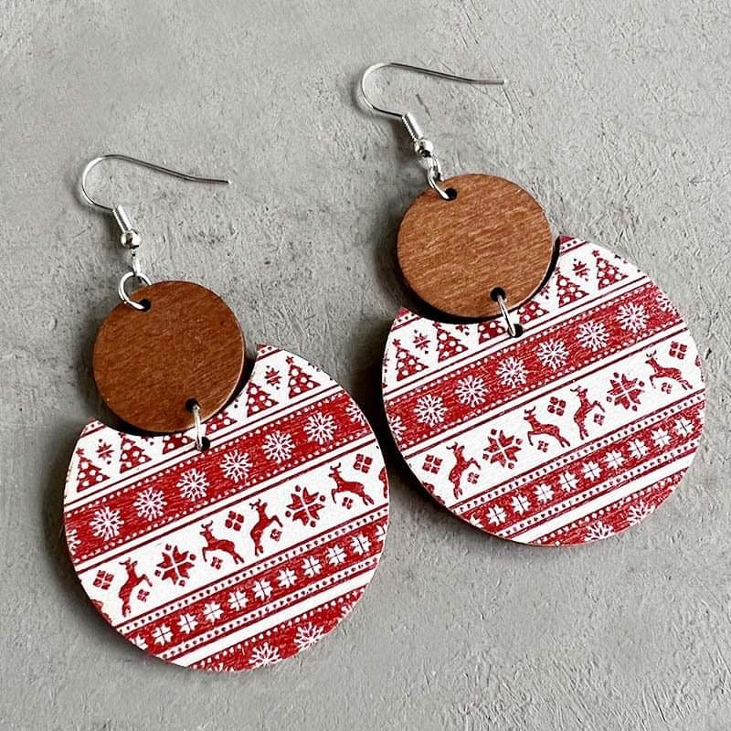 Wood Disc with Red Deer Sweater Pattern