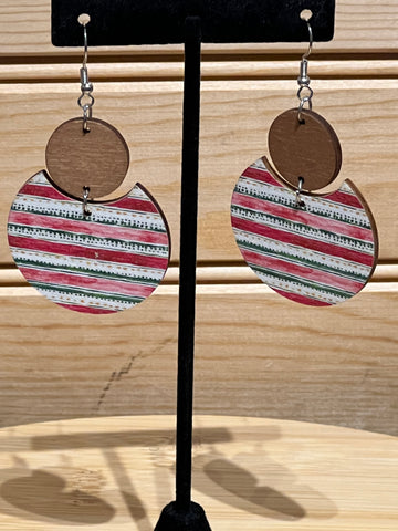 Wood Disc with Stripes Red and Green Stripe.