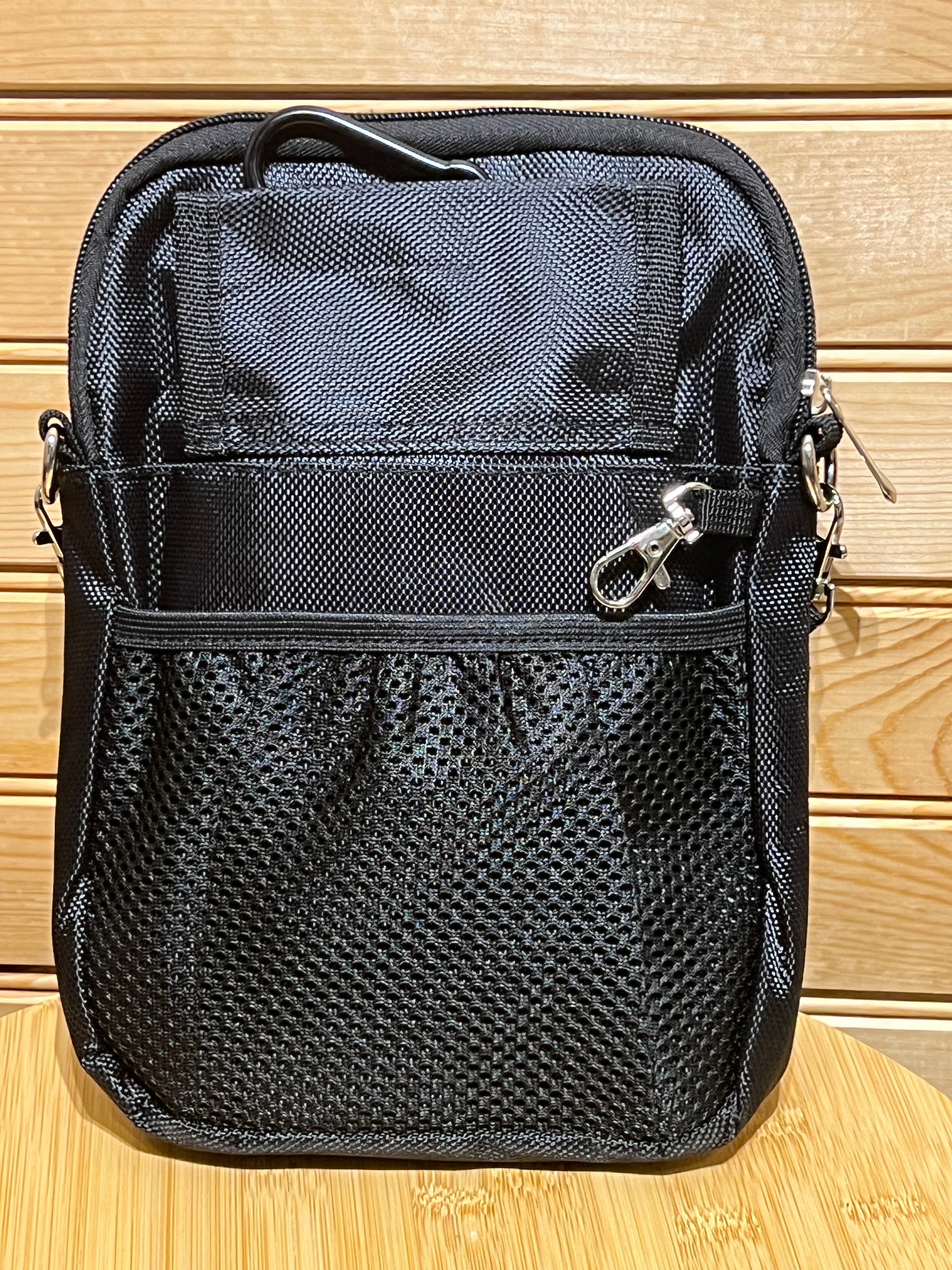 Cross Body Organizer "Portrait"   - Black