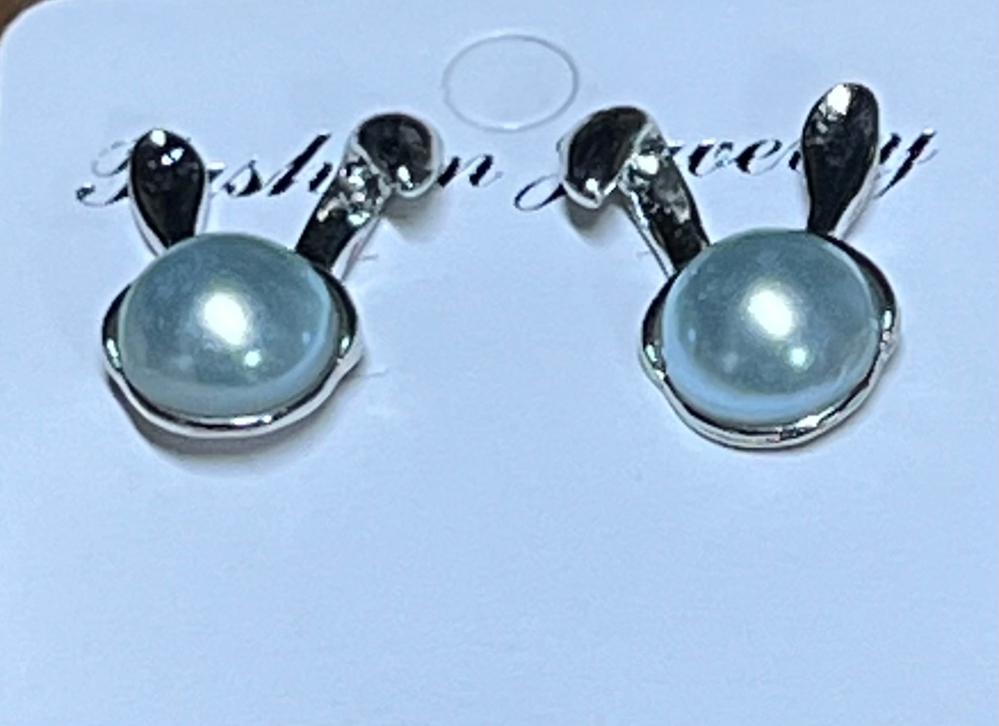 Bunny Earring - Ice Blue