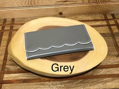 Scallop Wallet - Grey