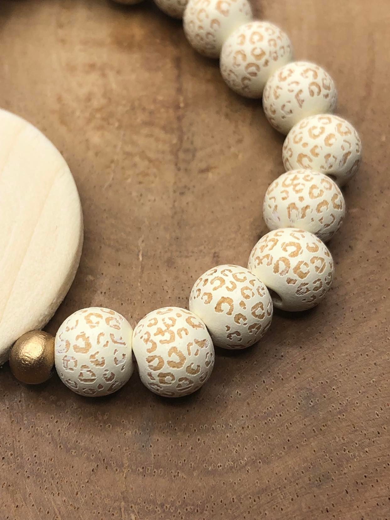 Round Wood Disc with Leopard Bead - White