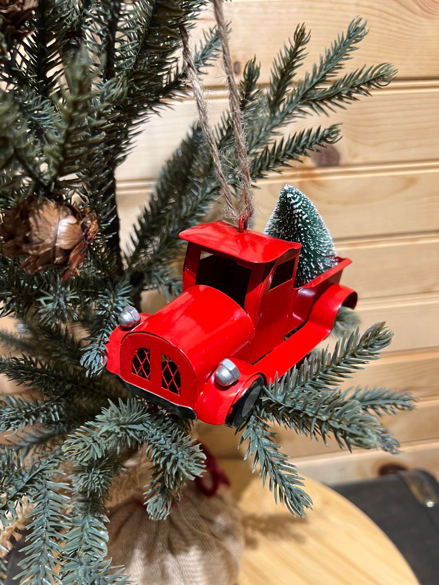 Christmas Ornament - Metal Red Truck
