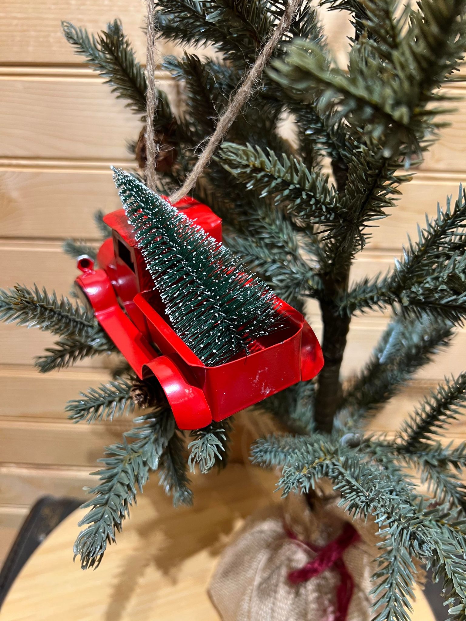 Christmas Ornament - Metal Red Truck