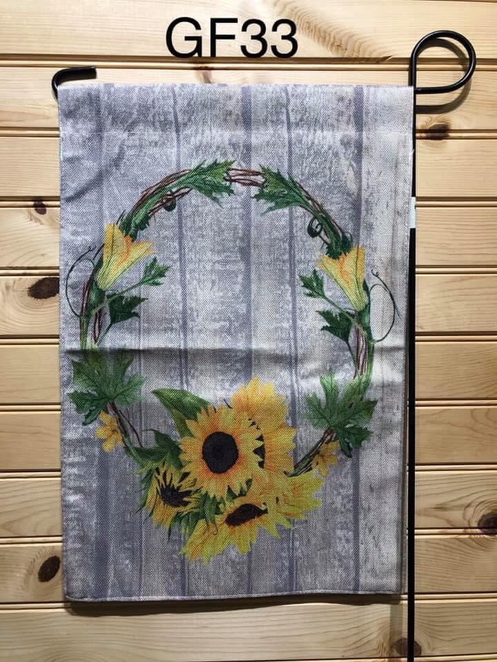 Garden Flag - GF33 - Wood Panel with Sunflower Wreath