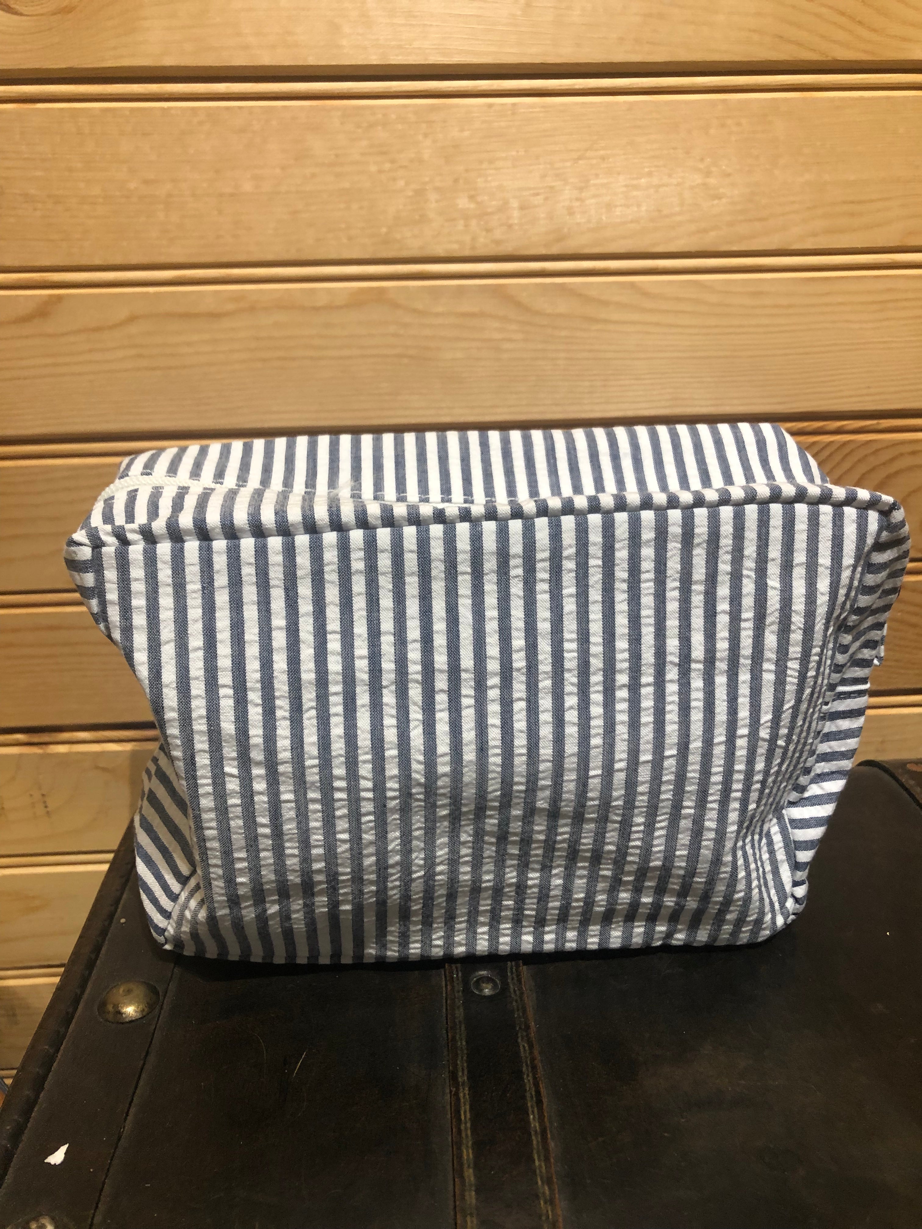 Seersucker Makeup Bag - Navy match Overnight bag