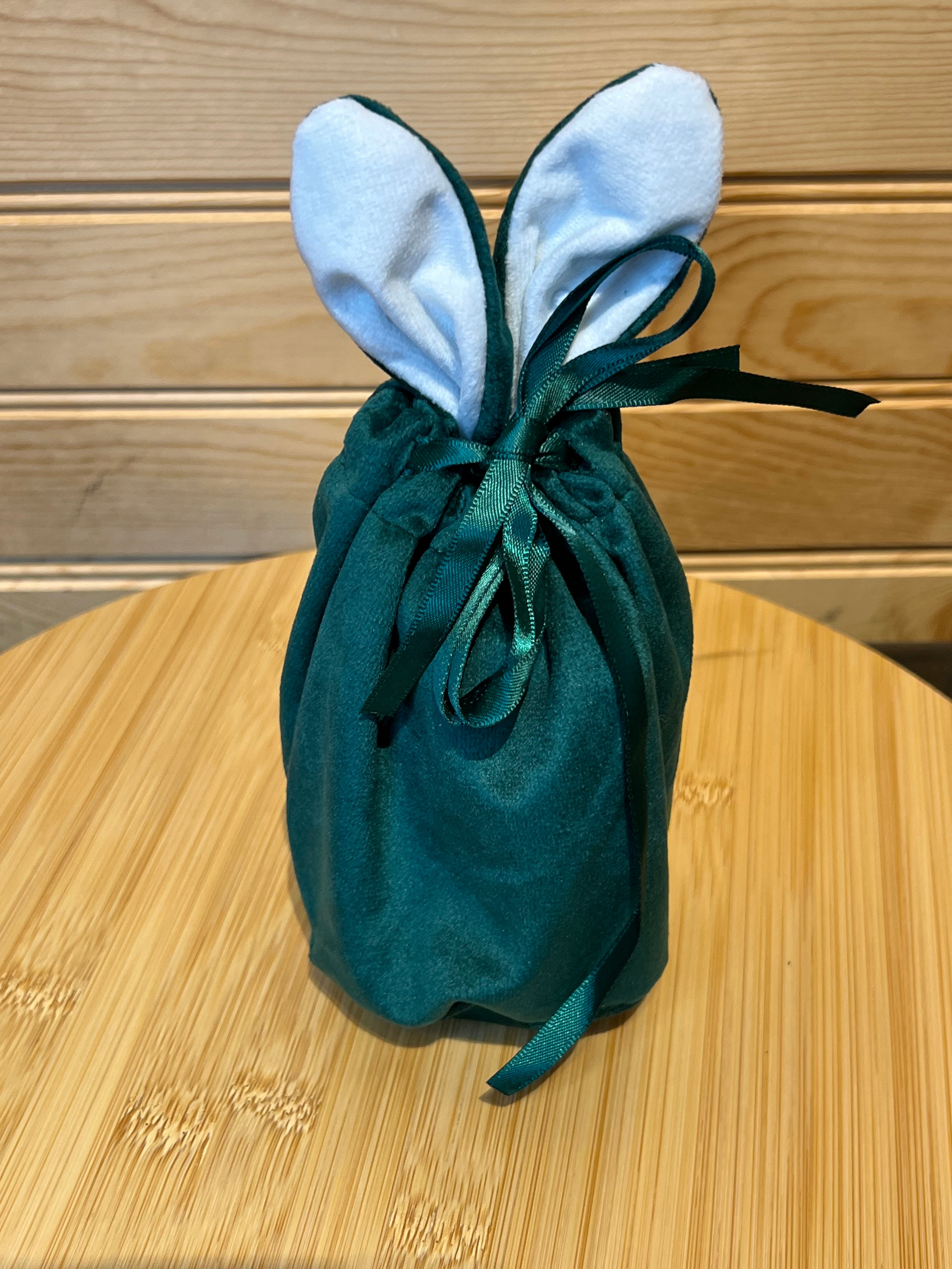 Velveteen Bunny Candy Pouch - Hunter Green