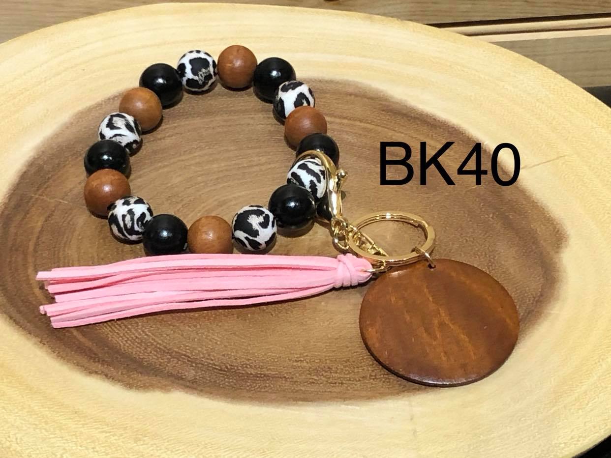 Wood and Leopard Bead Bracelet Keyring - Pink Tassel