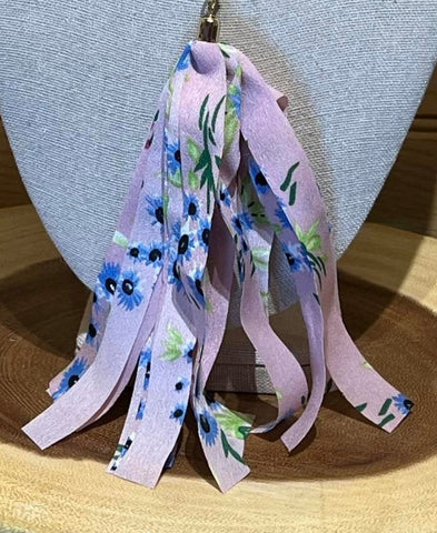 Clip Tassel - #11 Pink with Blue Flowers