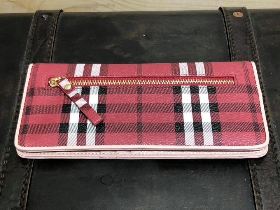 Plaid Wallet